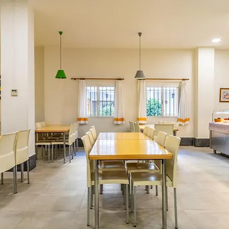 Hostal Inturjoven *