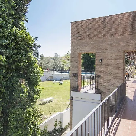 Inturjoven אכסניה