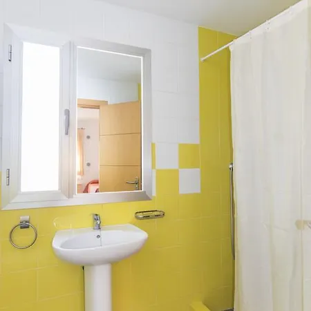 Hostel Inturjoven Marbella