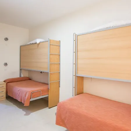 Hostel Inturjoven *