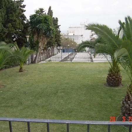 Inturjoven Hostel *