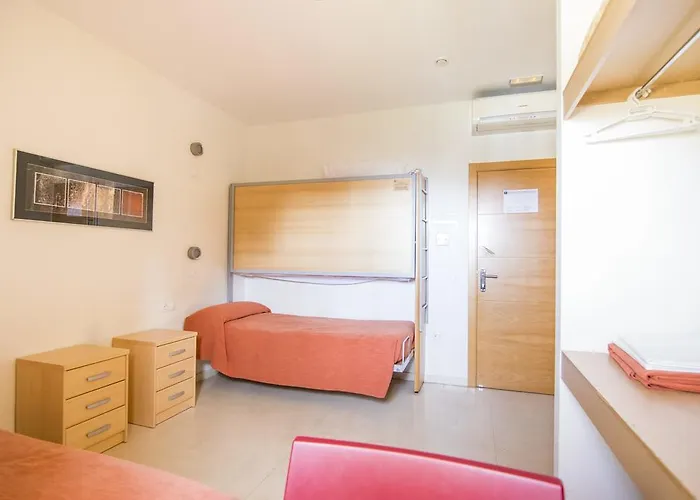 Hostel Inturjoven Marbella