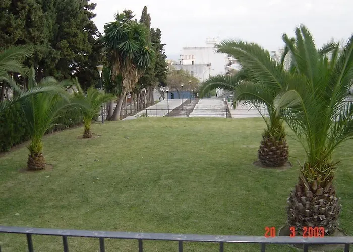 Inturjoven Hostel *